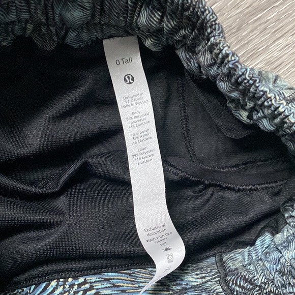 Lulu hottie hot shorts - Picture 2 of 6